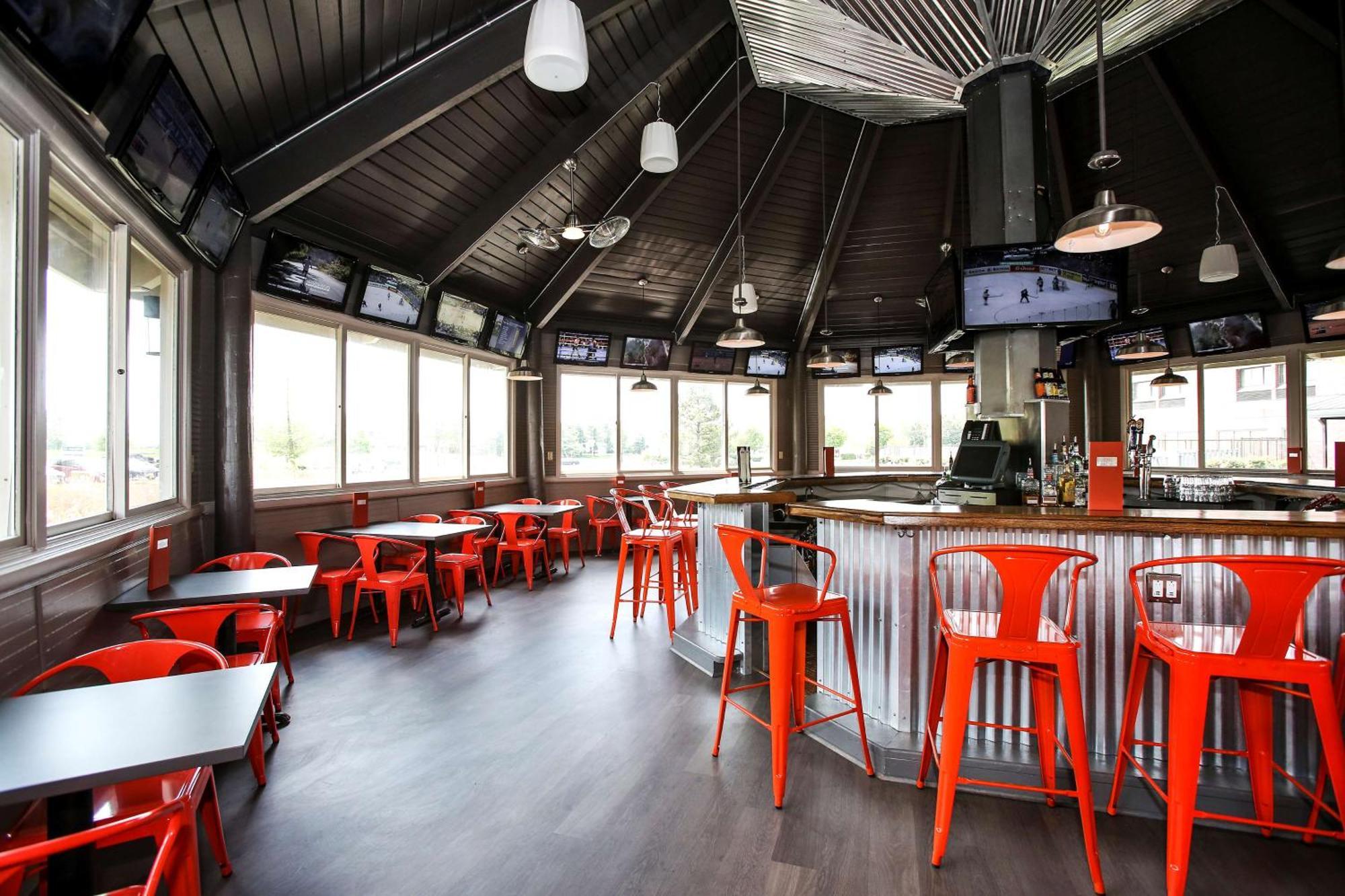 Hampton Inn Frederick Bagian luar foto